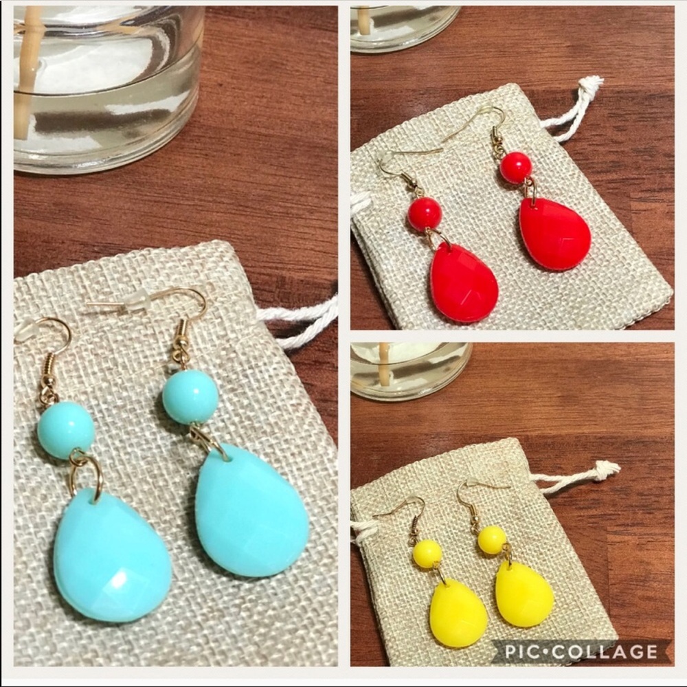 Bundle three pairs of drop earrings